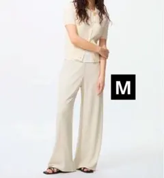 【新品】　ユニクロ　クレープジャージーストレートパンツ　Mサイズ