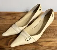 【美品】本革アイボリー ポインテッドトゥパンプス