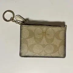 coach ベージュ キーケース