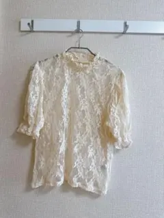 【美品】GU レースフリル半袖