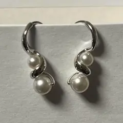 MIKIMOTO K18WGパール スパイラルフックピアス