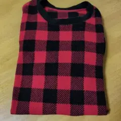 赤と黒のチェック柄長袖パジャマ