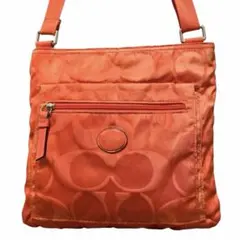 COACH ショルダーバッグ F77408 シグネチャー　オレンジ ナイロンのサムネイル