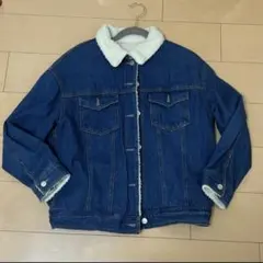ボア付き　ブルーデニムジャケット
