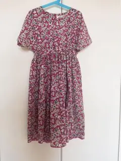キッズ　ペアマノン　花柄ワンピース　濃いピンク　140