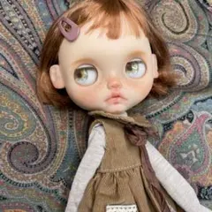 ネオブライス　カスタムドール　ジョアナゲンチアナ　アウトフィット付き