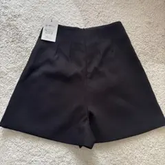 GRL 黒 ショートパンツ プリーツ入り