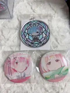Re:ZERO 缶バッジ2個セット、アクキー１個