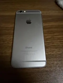 Apple iPhone 6 シルバー 本体