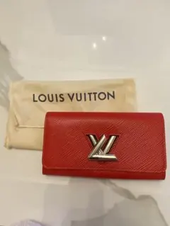 【ほぼ未使用】Louis Vuitton エピレザー 長財布 レッド