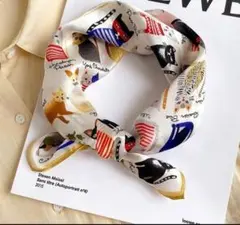 猫イラスト　スカーフ バンダナ　　上品　可愛い　おしゃれのサムネイル