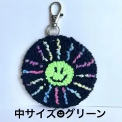 卍】パンチニードルキーホルダー【ネオン】 - メルカリ