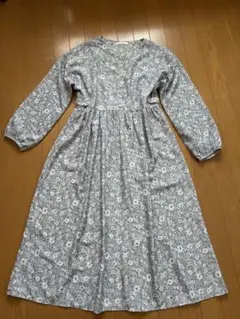 ehka sopo 小花柄ワンピース　薄紫色　シワにならない