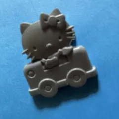 サンリオ　キティちゃん Hello Kitty 車型 クリップ　1976年製のサムネイル