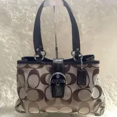 コーチ　coachシグネチャー　ブラウン　ハンドバッグ　トートバッグ　チャーム付