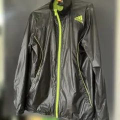 adidas ピステ・ウィンドブレーカー上