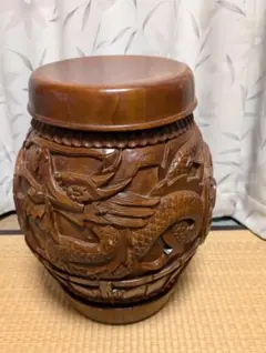 アジアン 彫刻装飾付き椅子 6脚セット - メルカリ