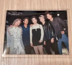 Mrs.GREEN APPLEフォトカ047 ホワイトラウンジMusiQuest