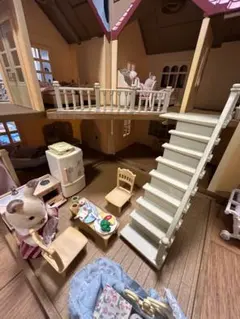 シルバニアファミリー　ドールハウス　2種類　人形　小物　まとめ売り