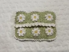 お花のポケットティッシュケース　ハンドメイド　かぎ針編み