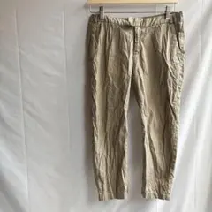 Mサイズ　ベージュズボン　膝下パンツ　ベルトループ付き