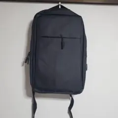 リュックサック　USB充電ポート付き　バックパック　軽量　通勤　通学　ブラック