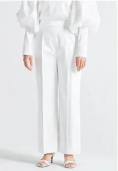 新品未使用　ヨリ　yori 34 yoriハンサムパンツネイビー 34サイズ 今季商品 ヨリ - メルカリ