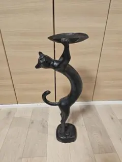 ヴィンテージ可愛らしい表情の木彫り給仕猫ゴージャスな金彩のトレイ特大高さ45cm ヴィンテージ可愛らしい表情の木彫り給仕猫ゴージャスな金彩のトレイ