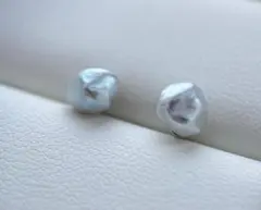 バロックパールピアス 不規則な形状 スタッドタイプ小粒淡水シルバー s925