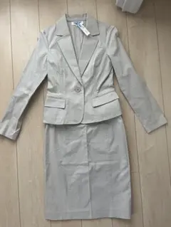 NATURAL BEAUTY BASICベージュ スカートスーツ S