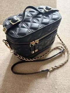 ランダ　ブラックキルティングショルダーバッグ