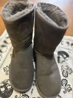 UGG ムートンブーツ クラッシックショート　 グレー