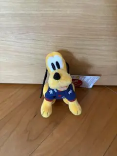 ディズニー　2024　クリスマス　プルート　ぬいぐるみバッジ