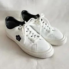美品✨ MARY QUANT マリークワント スニーカー 白 ホワイト 花ロゴ