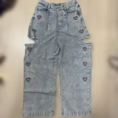 ハート刺繍入りカットアウトパンツ