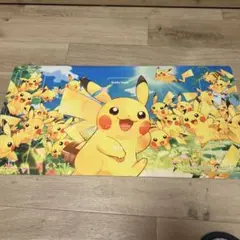 ポケモンカードゲーム ラバープレイマット ピカチュウ大集合のサムネイル