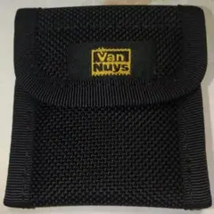 Van Nuys ブラックポーチ