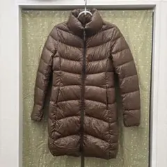 ユニクロ　ウルトラライトダウン　Sサイズ　ヘリンボーン　ブラウン型番079942