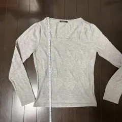 長袖　ニット　薄手　グレーのサムネイル
