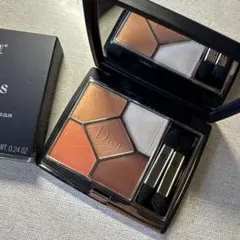 ディオール　サンククルール　アイシャドウ　コーラルペイズリー