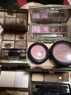 エルフ様専用MAC LUNASOL アイシャドウ チークセット