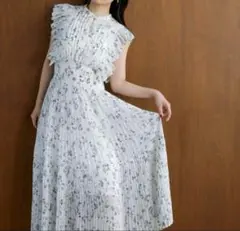 snidel Sustainableフリルワンピース