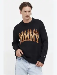 TOMMY 炎デザイン ニットセーターのサムネイル