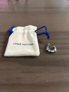 Item thumbnail for item 2cfe8eab-a9b5-4cb0-8e67-97e90a8fda07