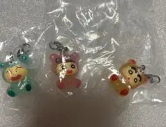 クレヨンしんちゃん　めじるしアクセサリー　しんちゃん　ねねちゃん　みんなでくま