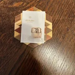 クレ・ド・ポーボーテ　ルフォンドゥタンn サンプル　1包　ファンデーション