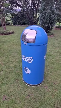 Item thumbnail for item 0e76c38e-cd8c-403d-8c07-e0941d3e5452