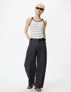 UNIQLO バギーカーブジーンズ