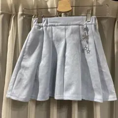 美品　水色　プリーツ　チェーン付き　スカート　140 しまむら