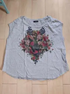 DIESEL　花柄プリント グレーTシャツのサムネイル